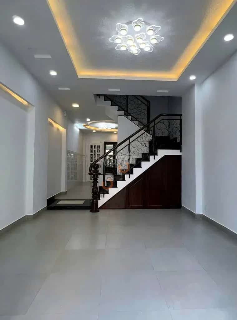 Cho thuê nhà mặt tiền Bà Hạt Quận 10, TP.HCM – 5 phòng ngủ, giá 26 triệu — Hình 2 Cho thuê nhà mặt tiền Bà Hạt Quận 10, TP.HCM – 5 phòng ngủ, giá 26 triệu — Hình 2