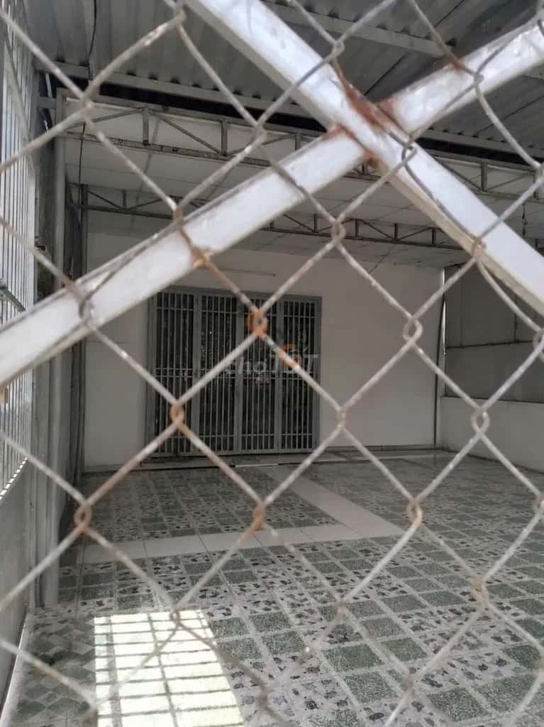 Cho thuê nhà mặt tiền Lê Thị Hà Huyện Hóc Môn, Ho Chi Minh – 2 phòng ngủ, giá 7 triệu — Hình 2 Cho thuê nhà mặt tiền Lê Thị Hà Huyện Hóc Môn, Ho Chi Minh – 2 phòng ngủ, giá 7 triệu — Hình 2