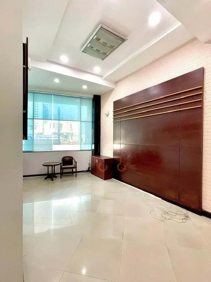 Bán nhà mặt tiền Hà Huy Giáp Quận 12, TP.HCM – 10 phòng ngủ, giá 27.7 tỷ — Hình 2 Bán nhà mặt tiền Hà Huy Giáp Quận 12, TP.HCM – 10 phòng ngủ, giá 27.7 tỷ — Hình 2