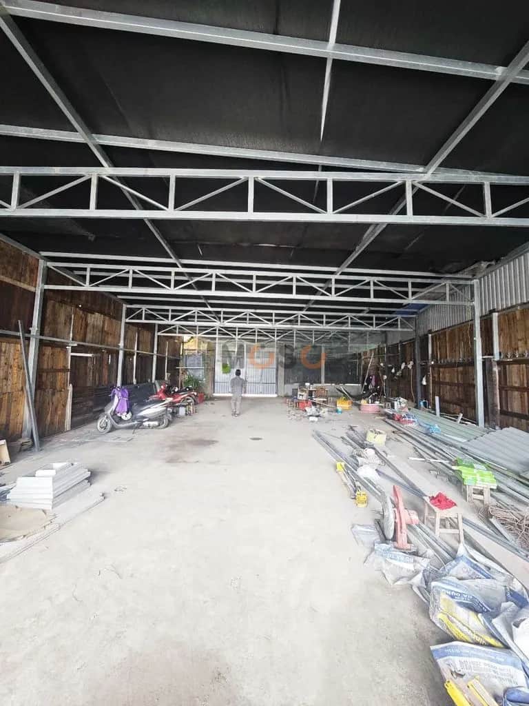 Cho thuê kho, nhà xưởng Lê Tấn Bê Quận Bình Tân, TP.HCM – 3 phòng ngủ, giá 35 triệu Cho thuê kho, nhà xưởng Lê Tấn Bê Quận Bình Tân, TP.HCM – 3 phòng ngủ, giá 35 triệu