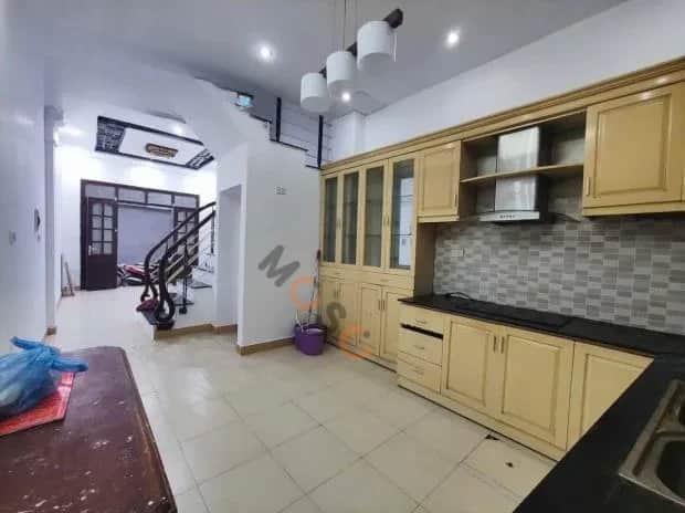 Cho thuê nhà hẻm Đê la Thành Ô Chợ Dừa, Hà Nội – 4 phòng ngủ, giá 12 triệu Cho thuê nhà hẻm Đê la Thành Ô Chợ Dừa, Hà Nội – 4 phòng ngủ, giá 12 triệu