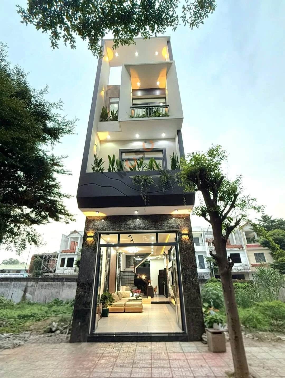 Bán nhà mặt tiền đường N2, khu nhà ở Phú Hồng Đạt Thành phố Thuận An, Bình Dương – 4 phòng ngủ, giá 4.6 tỷ Bán nhà mặt tiền đường N2, khu nhà ở Phú Hồng Đạt Thành phố Thuận An, Bình Dương – 4 phòng ngủ, giá 4.6 tỷ