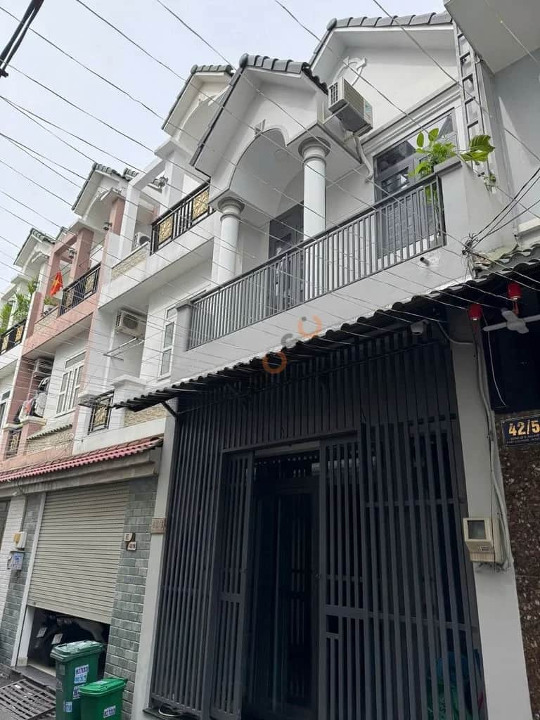 Bán nhà hẻm đường số 11 Thành phố Thủ Đức, TP.HCM – 2 phòng ngủ, giá 6.2 tỷ Bán nhà hẻm đường số 11 Thành phố Thủ Đức, TP.HCM – 2 phòng ngủ, giá 6.2 tỷ
