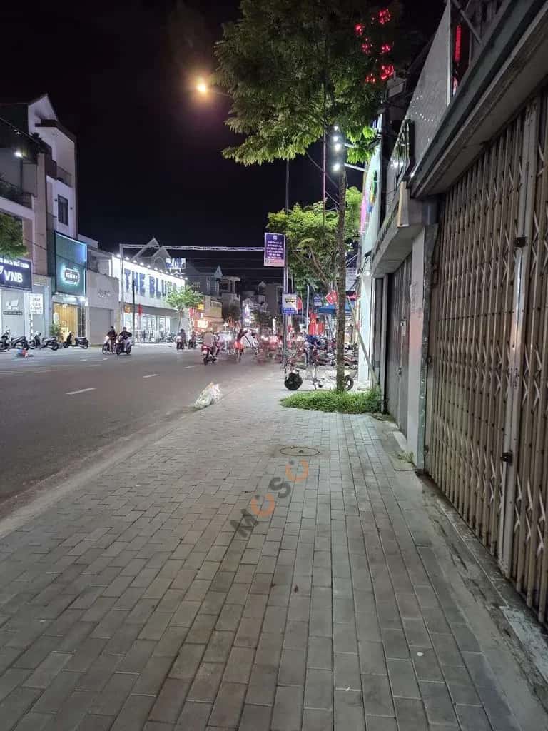 Cho thuê nhà mặt tiền Đường Cách Mạng Tháng Tám Thành phố Thủ Dầu Một, TP.HCM – giá 17 triệu — Hình 2 Cho thuê nhà mặt tiền Đường Cách Mạng Tháng Tám Thành phố Thủ Dầu Một, TP.HCM – giá 17 triệu — Hình 2