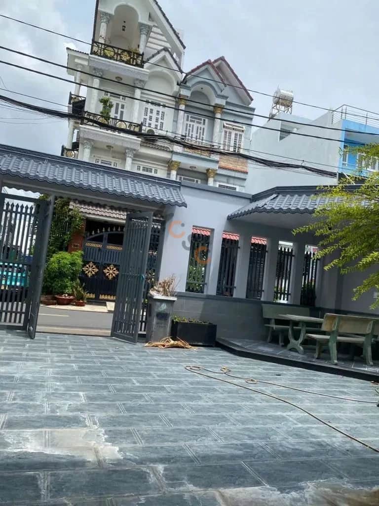 Cho thuê nhà mặt tiền Quận 12, Ho Chi Minh – 6 phòng ngủ, giá 22 triệu Cho thuê nhà mặt tiền Quận 12, Ho Chi Minh – 6 phòng ngủ, giá 22 triệu
