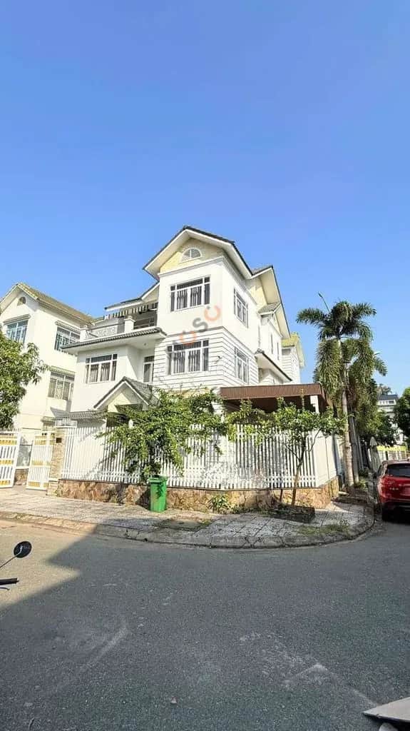 Cho thuê nhà hẻm Đường Số 8 Bình Chánh, TP.HCM – 5 phòng ngủ, giá 50 triệu Cho thuê nhà hẻm Đường Số 8 Bình Chánh, TP.HCM – 5 phòng ngủ, giá 50 triệu