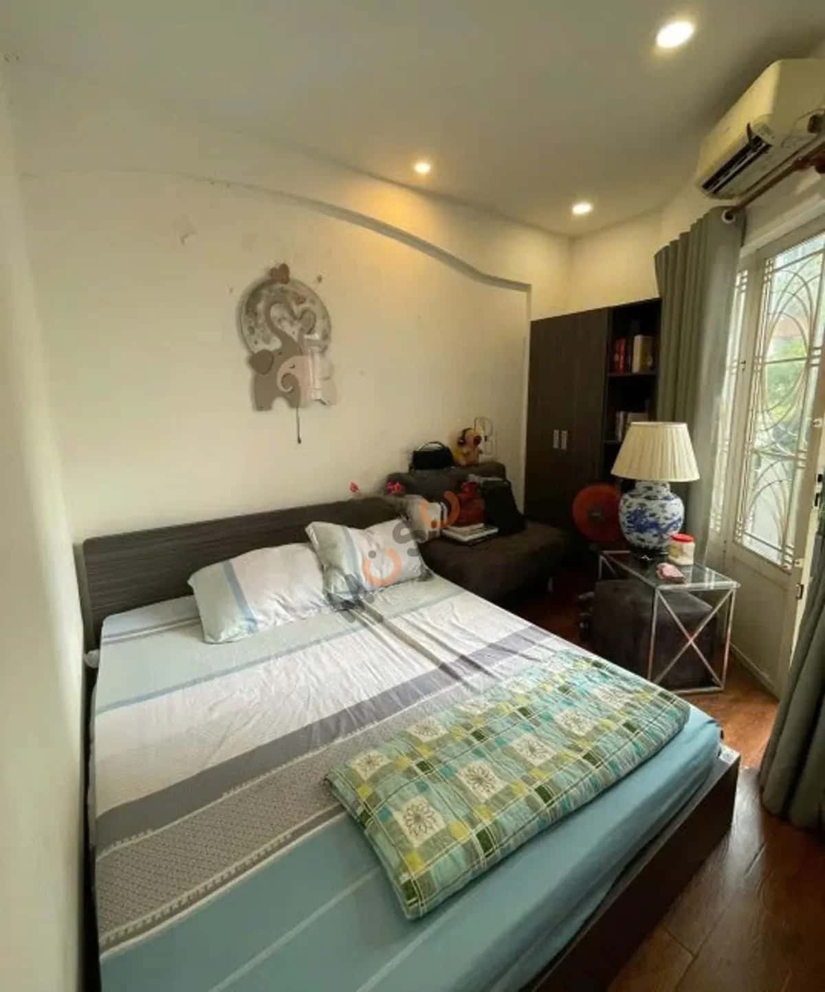 Cho thuê nhà mặt tiền Hồ Hảo Hớn Quận 1, TP.HCM – 10 phòng ngủ, giá 52 triệu — Hình 2 Cho thuê nhà mặt tiền Hồ Hảo Hớn Quận 1, TP.HCM – 10 phòng ngủ, giá 52 triệu — Hình 2