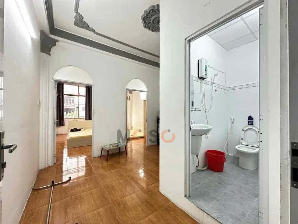 Cho thuê căn hộ dịch vụ Lạc Long Quân Tân Bình, TP.HCM – 2 phòng ngủ, giá 7.5 triệu — Hình 2 Cho thuê căn hộ dịch vụ Lạc Long Quân Tân Bình, TP.HCM – 2 phòng ngủ, giá 7.5 triệu — Hình 2