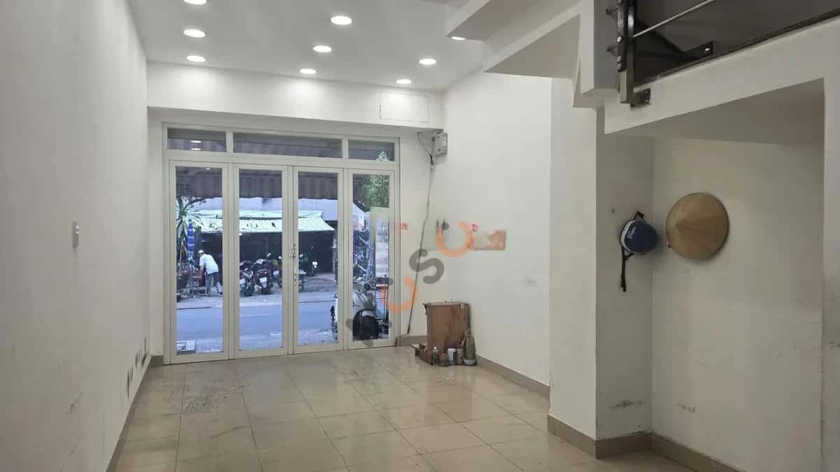 Cho thuê nhà mặt tiền Bùi Điền Quận 8, TP.HCM – 5 phòng ngủ, giá 40 triệu — Hình 2 Cho thuê nhà mặt tiền Bùi Điền Quận 8, TP.HCM – 5 phòng ngủ, giá 40 triệu — Hình 2