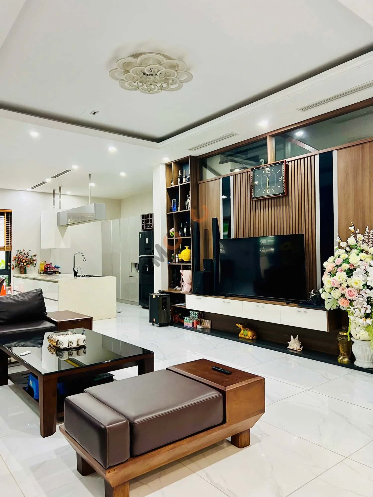 Bán nhà mặt tiền Lý Nam Đế Thành phố Vĩnh Yên, Vĩnh Phúc – 4 phòng ngủ, giá 9.5 tỷ — Hình 3 Bán nhà mặt tiền Lý Nam Đế Thành phố Vĩnh Yên, Vĩnh Phúc – 4 phòng ngủ, giá 9.5 tỷ — Hình 3