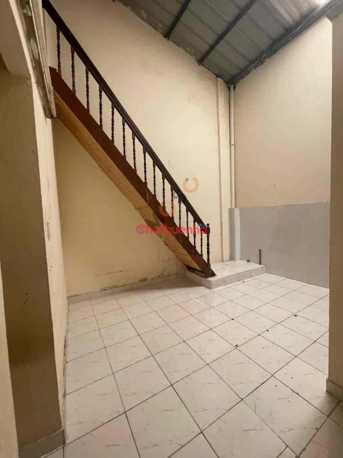 Cho thuê nhà hẻm Cách Mạng Tháng Tám Tân Bình, TP.HCM – 5 phòng ngủ, giá 15 triệu — Hình 3 Cho thuê nhà hẻm Cách Mạng Tháng Tám Tân Bình, TP.HCM – 5 phòng ngủ, giá 15 triệu — Hình 3