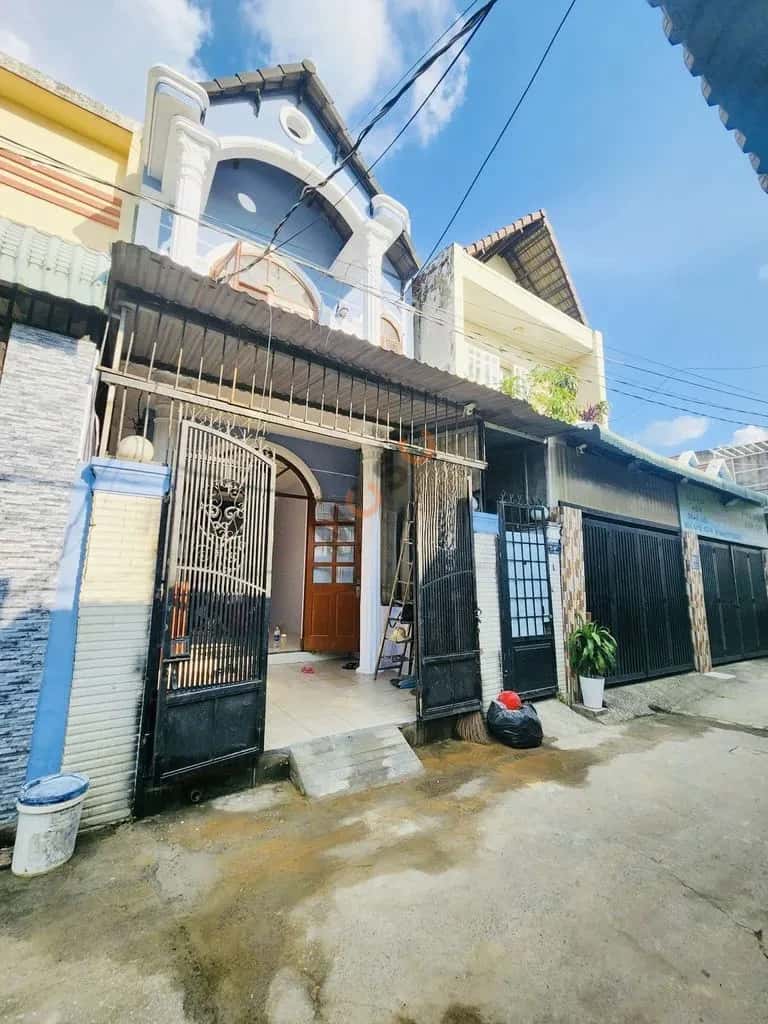 Cho thuê nhà hẻm Đường Lái Thiêu Thành phố Thuận An, TP.HCM – 2 phòng ngủ, giá 3.3 triệu — Hình 2 Cho thuê nhà hẻm Đường Lái Thiêu Thành phố Thuận An, TP.HCM – 2 phòng ngủ, giá 3.3 triệu — Hình 2
