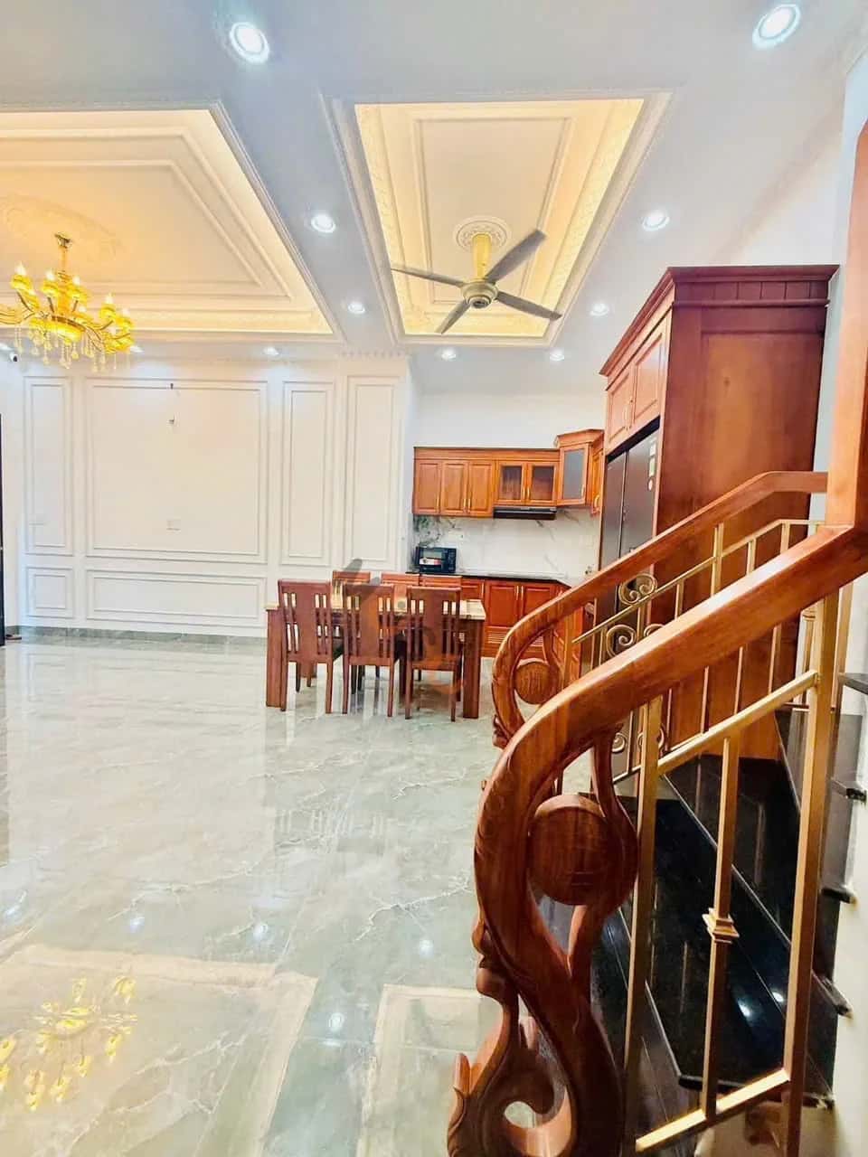 Bán nhà mặt tiền Phùng Văn Cung Quận Phú Nhuận, TP.HCM – 5 phòng ngủ, giá 15.6 tỷ — Hình 2 Bán nhà mặt tiền Phùng Văn Cung Quận Phú Nhuận, TP.HCM – 5 phòng ngủ, giá 15.6 tỷ — Hình 2