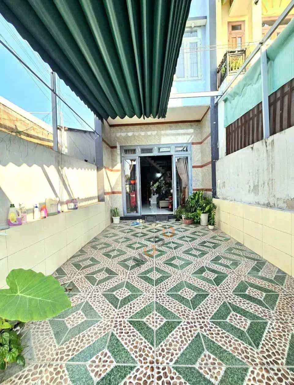 Bán nhà mặt tiền Nguyễn Công Trứ Thành phố Dĩ An, Bình Dương – 3 phòng ngủ, giá 6 tỷ — Hình 2 Bán nhà mặt tiền Nguyễn Công Trứ Thành phố Dĩ An, Bình Dương – 3 phòng ngủ, giá 6 tỷ — Hình 2