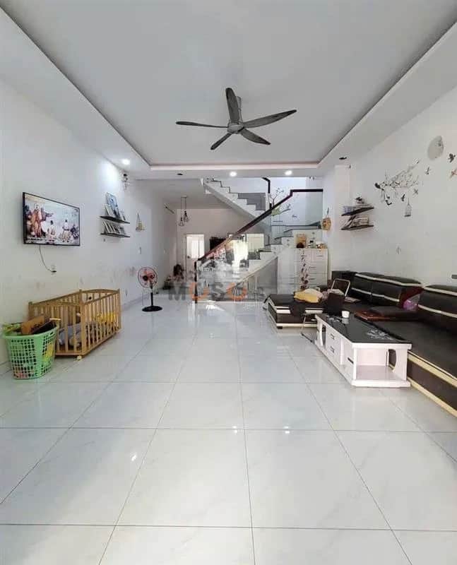 Cho thuê nhà hẻm đúc huy Thành phố Dĩ An, Binh Duong – 2 phòng ngủ, giá 8 triệu Cho thuê nhà hẻm đúc huy Thành phố Dĩ An, Binh Duong – 2 phòng ngủ, giá 8 triệu