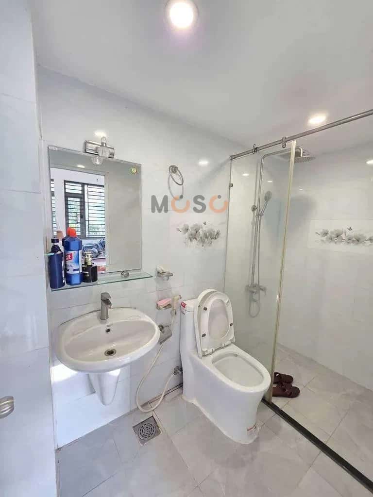 Cho thuê nhà hẻm đúc huy Thành phố Dĩ An, Binh Duong – 2 phòng ngủ, giá 8 triệu — Hình 3 Cho thuê nhà hẻm đúc huy Thành phố Dĩ An, Binh Duong – 2 phòng ngủ, giá 8 triệu — Hình 3