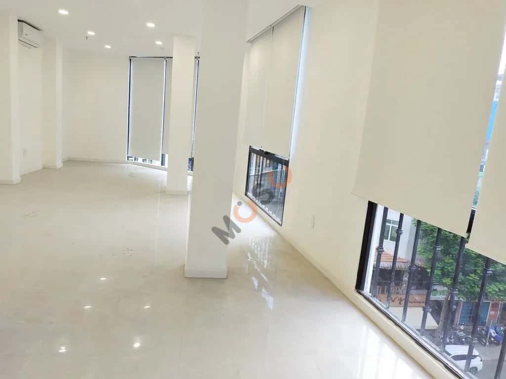 Cho thuê nhà mặt tiền Lê Thánh Tôn Quận 1, TP.HCM – giá 25 triệu — Hình 3 Cho thuê nhà mặt tiền Lê Thánh Tôn Quận 1, TP.HCM – giá 25 triệu — Hình 3