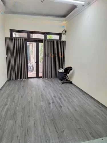 Cho thuê nhà hẻm Đường Nguyễn Văn Cừ Bồ Đề, Hà Nội – 4 phòng ngủ, giá 9 triệu — Hình 3 Cho thuê nhà hẻm Đường Nguyễn Văn Cừ Bồ Đề, Hà Nội – 4 phòng ngủ, giá 9 triệu — Hình 3