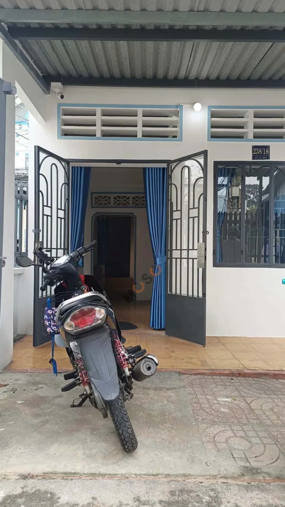 Bán nhà hẻm Thích Quãng Đức Thành phố Thủ Dầu Một, Bình Dương – 2 phòng ngủ, giá 2.2 tỷ — Hình 2 Bán nhà hẻm Thích Quãng Đức Thành phố Thủ Dầu Một, Bình Dương – 2 phòng ngủ, giá 2.2 tỷ — Hình 2