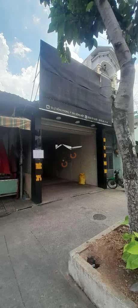 Cho thuê nhà hẻm Lê Hồng Phong Dĩ An, TP.HCM – 3 phòng ngủ, giá 20 triệu — Hình 2 Cho thuê nhà hẻm Lê Hồng Phong Dĩ An, TP.HCM – 3 phòng ngủ, giá 20 triệu — Hình 2