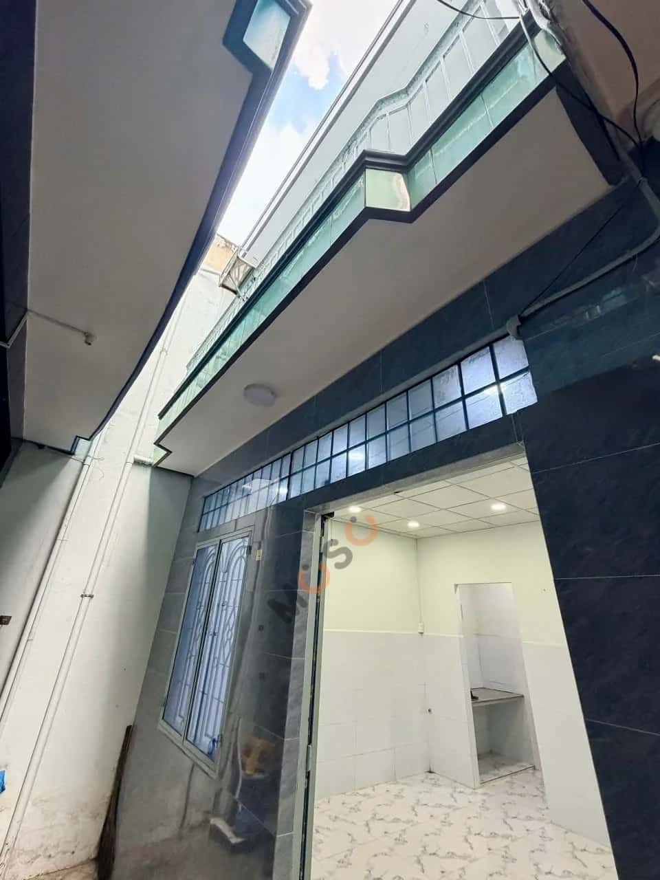 Bán nhà hẻm Âu Dương Lân Quận 8, TP.HCM – 1 phòng ngủ, giá 2.7 tỷ — Hình 2 Bán nhà hẻm Âu Dương Lân Quận 8, TP.HCM – 1 phòng ngủ, giá 2.7 tỷ — Hình 2