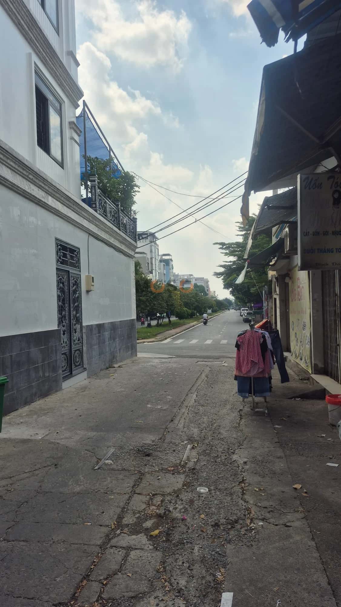 Bán nhà hẻm Lê Thúc hoạch Quận Tân Phú, TP.HCM – 2 phòng ngủ, giá 9 tỷ — Hình 2 Bán nhà hẻm Lê Thúc hoạch Quận Tân Phú, TP.HCM – 2 phòng ngủ, giá 9 tỷ — Hình 2