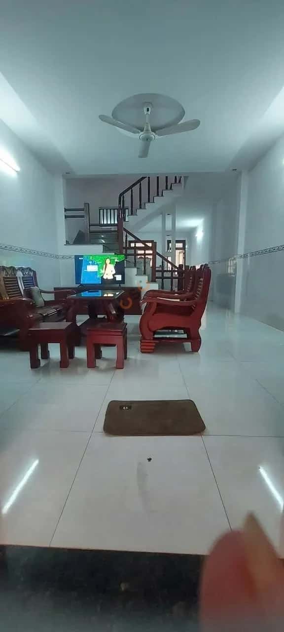 Cho thuê nhà mặt tiền Nha Trang, Khánh Hòa – 3 phòng ngủ, giá 12.5 triệu — Hình 3 Cho thuê nhà mặt tiền Nha Trang, Khánh Hòa – 3 phòng ngủ, giá 12.5 triệu — Hình 3