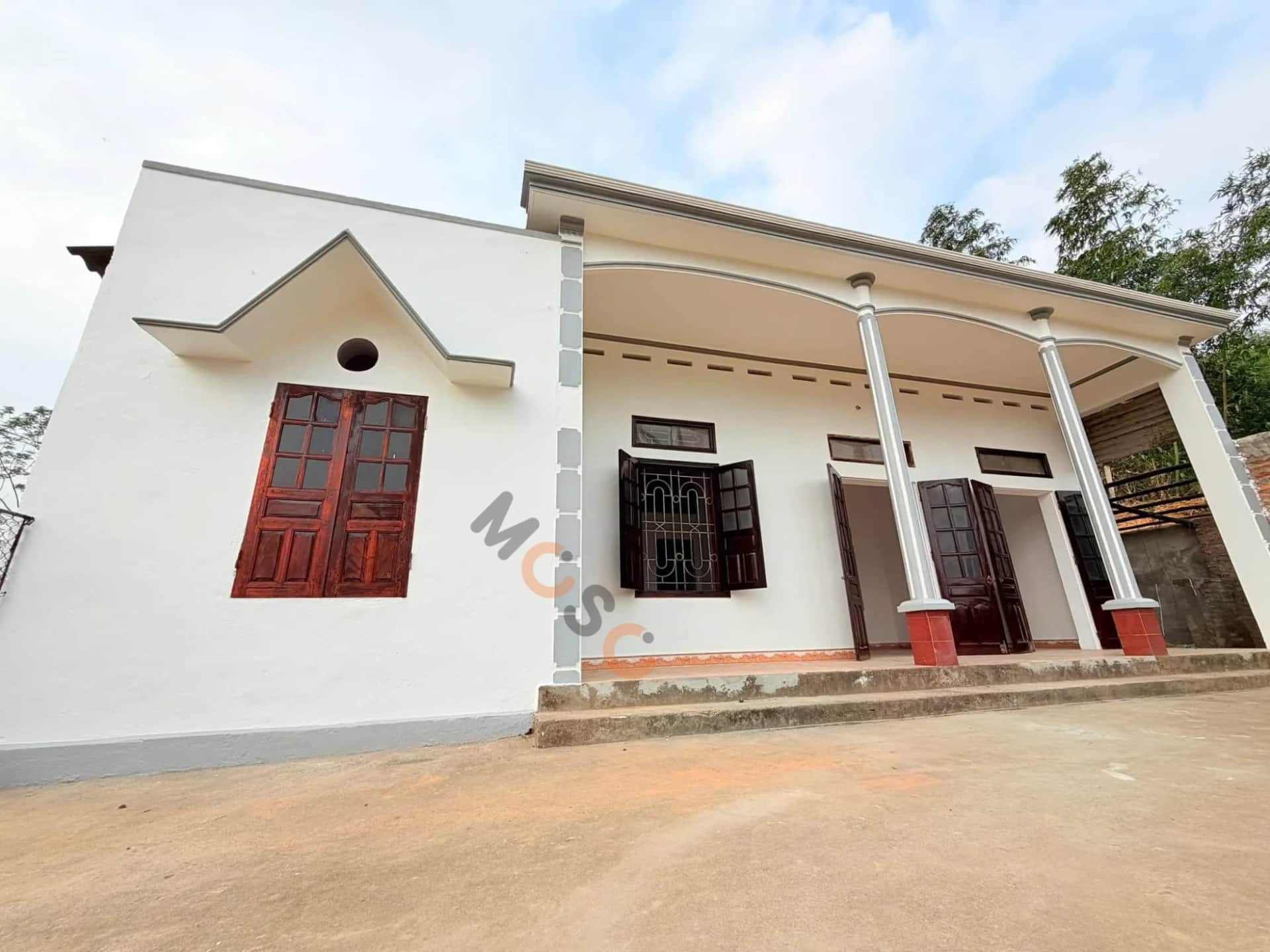 Bán nhà hẻm Khu 11 Huyện Hạ Hoà, Phú Thọ – 2 phòng ngủ, giá 1.5 tỷ Bán nhà hẻm Khu 11 Huyện Hạ Hoà, Phú Thọ – 2 phòng ngủ, giá 1.5 tỷ