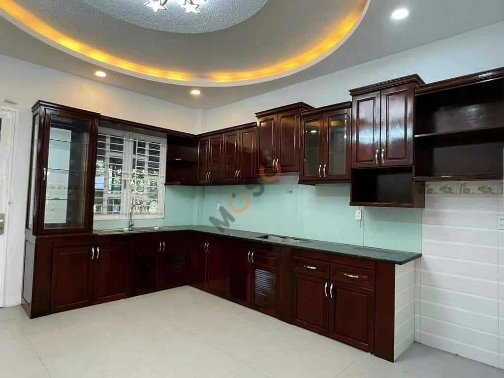 Cho thuê nhà mặt tiền Đường Ba Vì Quận 10, TP.HCM – 5 phòng ngủ, giá 28 triệu — Hình 3 Cho thuê nhà mặt tiền Đường Ba Vì Quận 10, TP.HCM – 5 phòng ngủ, giá 28 triệu — Hình 3