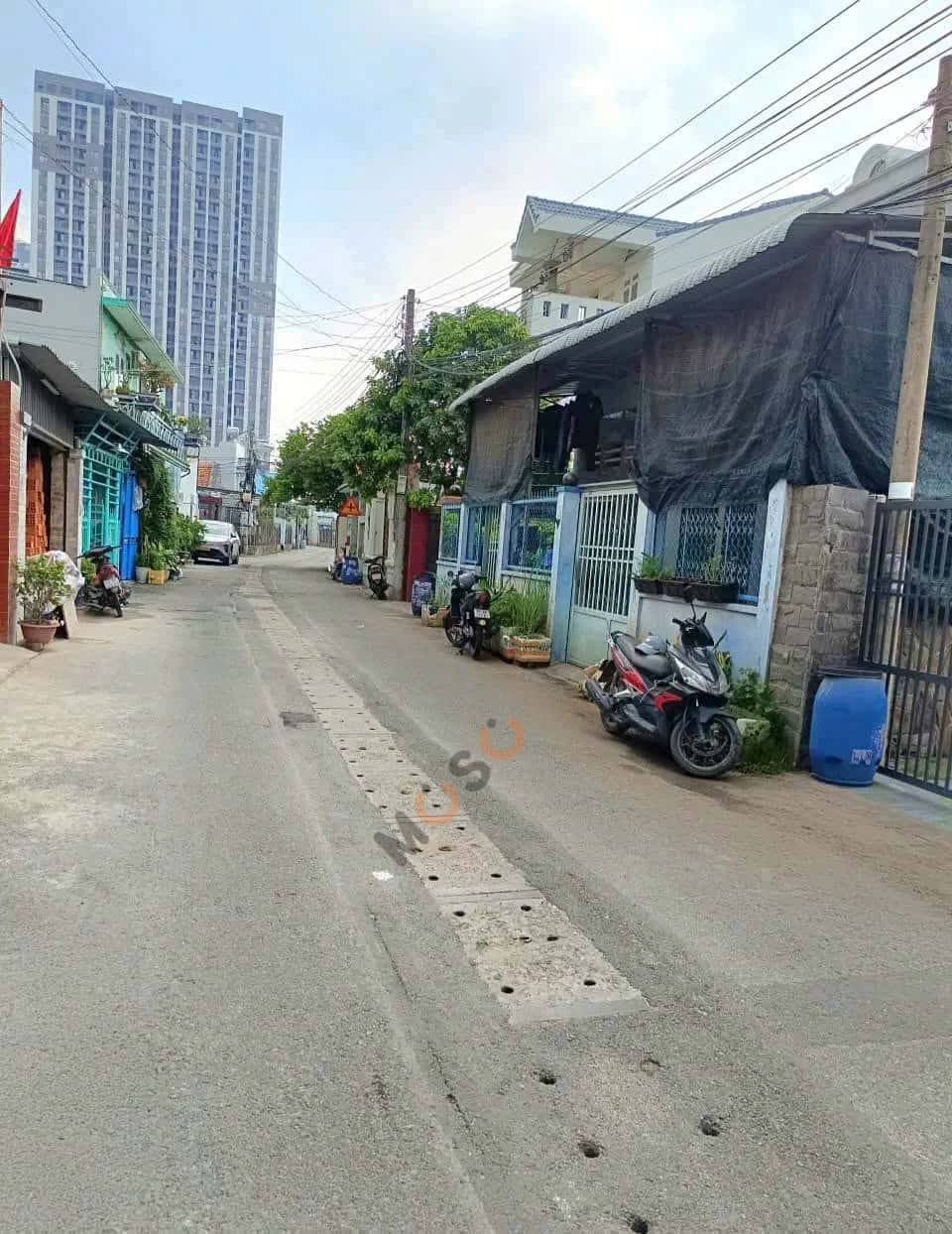 Bán nhà mặt tiền Xuân Diệu Thành phố Dĩ An, Bình Dương – 2 phòng ngủ, giá 5.1 tỷ — Hình 2 Bán nhà mặt tiền Xuân Diệu Thành phố Dĩ An, Bình Dương – 2 phòng ngủ, giá 5.1 tỷ — Hình 2