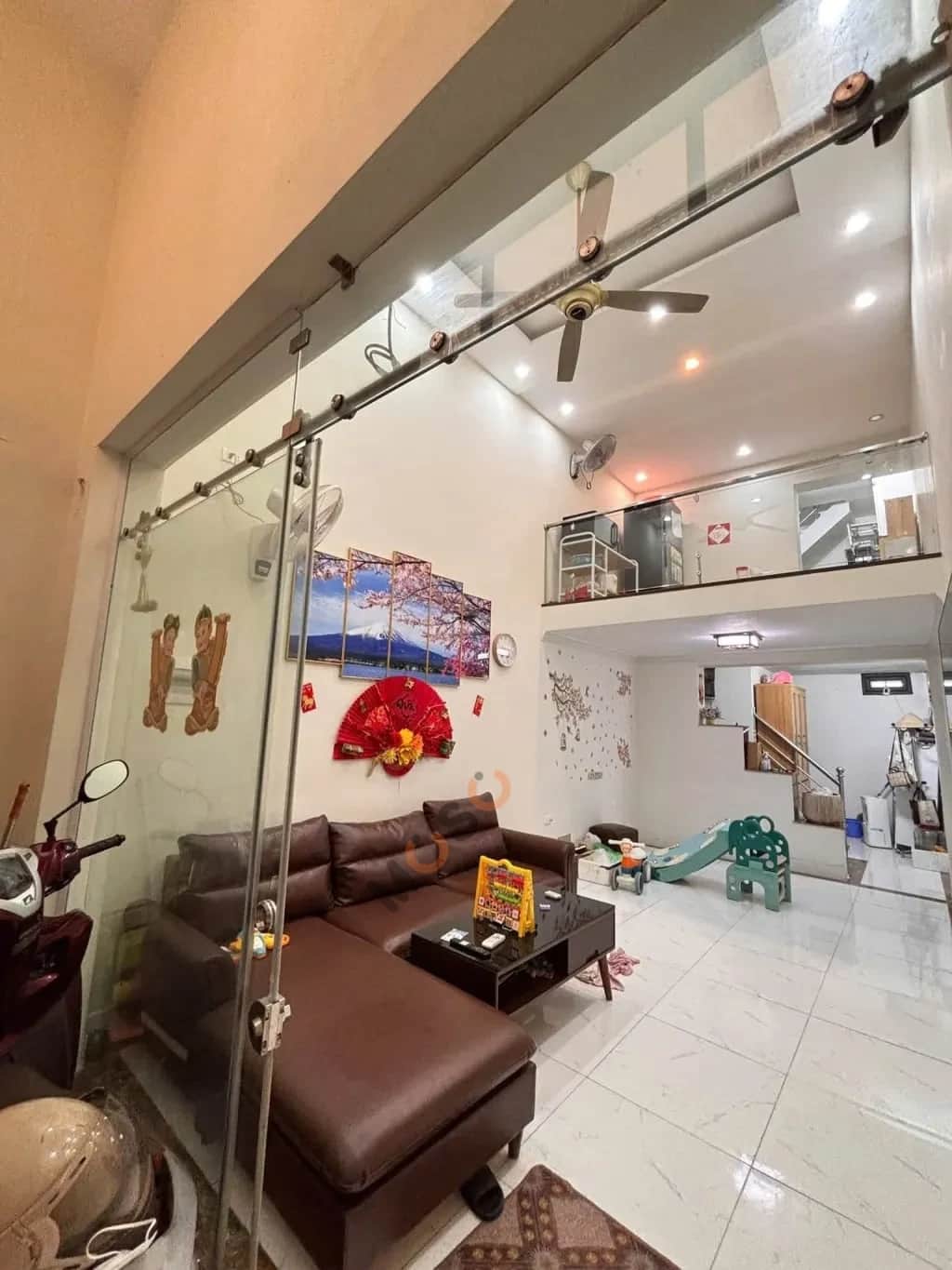Cho thuê nhà hẻm Láng Đống Đa, Ha Noi – 3 phòng ngủ, giá 14 triệu Cho thuê nhà hẻm Láng Đống Đa, Ha Noi – 3 phòng ngủ, giá 14 triệu