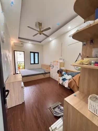 Cho thuê nhà hẻm Đường Láng Đống Đa, Hà Nội – 3 phòng ngủ, giá 14000 VNĐ — Hình 2 Cho thuê nhà hẻm Đường Láng Đống Đa, Hà Nội – 3 phòng ngủ, giá 14000 VNĐ — Hình 2