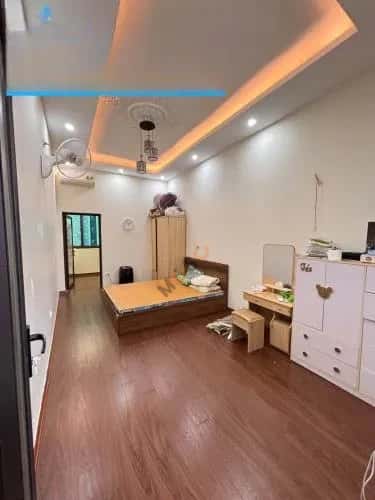 Cho thuê nhà hẻm Đường Láng Đống Đa, Hà Nội – 3 phòng ngủ, giá 14000 VNĐ — Hình 3 Cho thuê nhà hẻm Đường Láng Đống Đa, Hà Nội – 3 phòng ngủ, giá 14000 VNĐ — Hình 3
