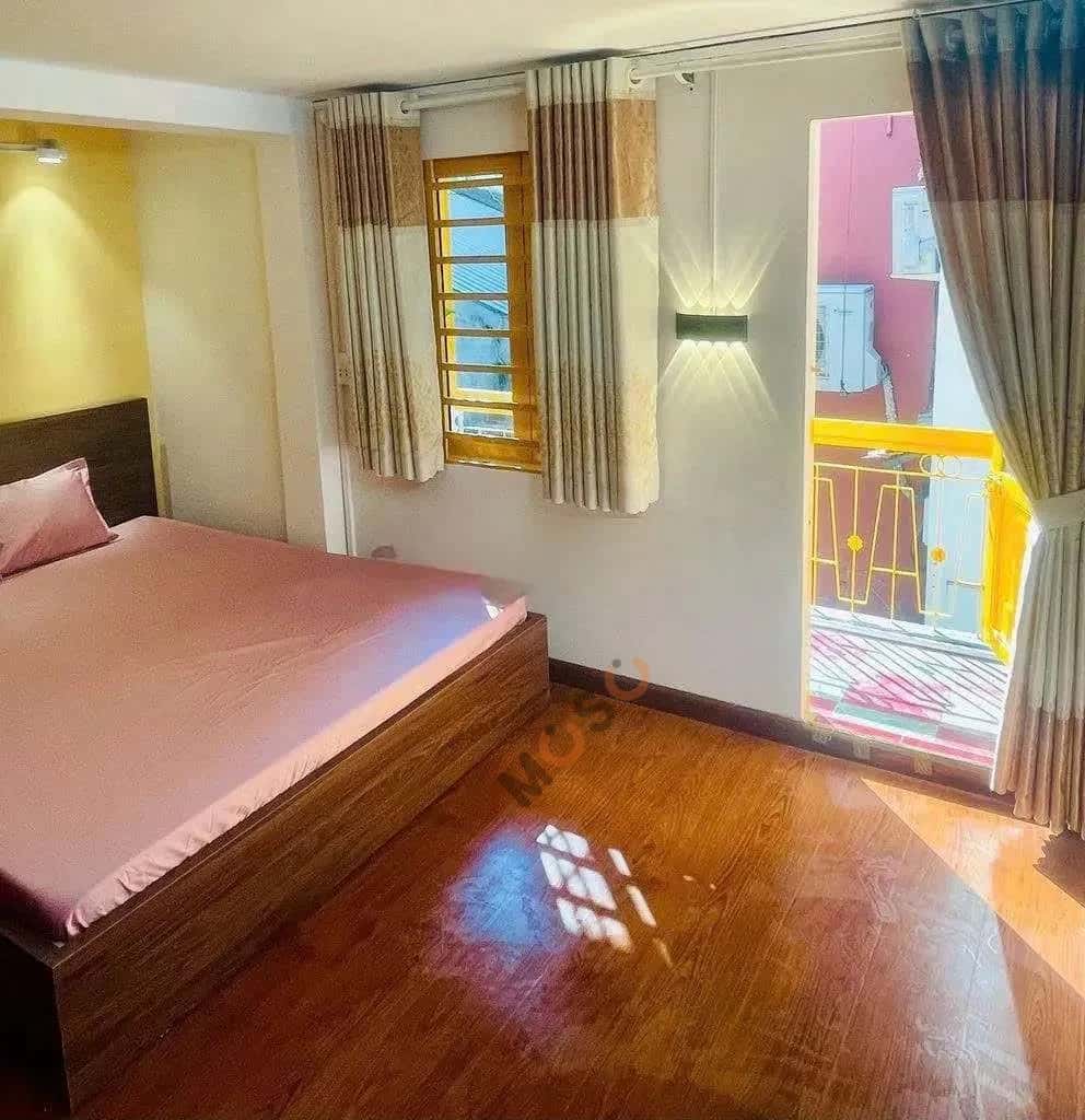 Cho thuê nhà hẻm Đường Phạm Ngũ Lão Quận 1, TP.HCM – 2 phòng ngủ, giá 9 triệu — Hình 2 Cho thuê nhà hẻm Đường Phạm Ngũ Lão Quận 1, TP.HCM – 2 phòng ngủ, giá 9 triệu — Hình 2