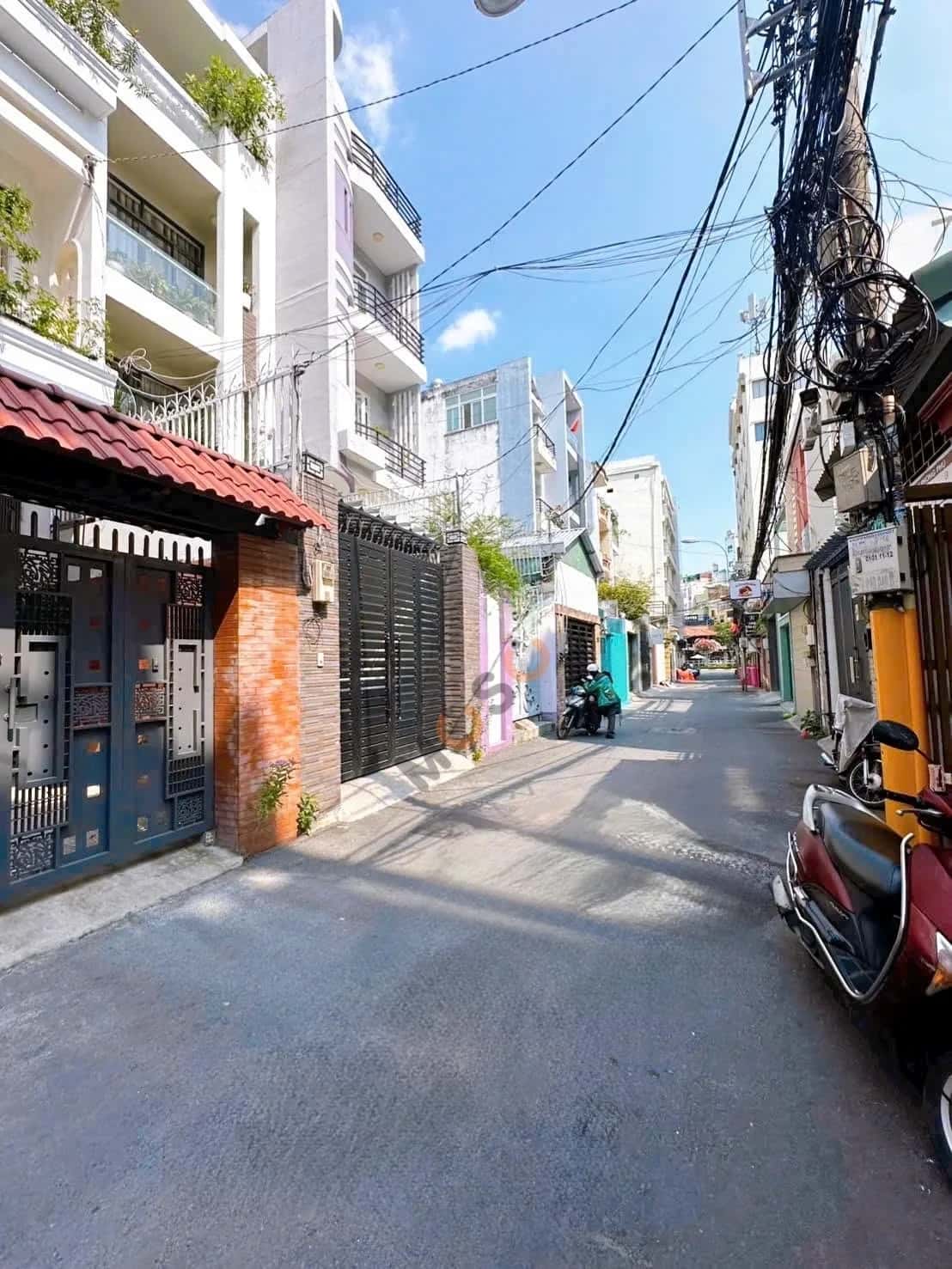 Bán nhà hẻm Hoàng Diệu Quận 4, TP.HCM – 2 phòng ngủ, giá 30 tỷ — Hình 3 Bán nhà hẻm Hoàng Diệu Quận 4, TP.HCM – 2 phòng ngủ, giá 30 tỷ — Hình 3