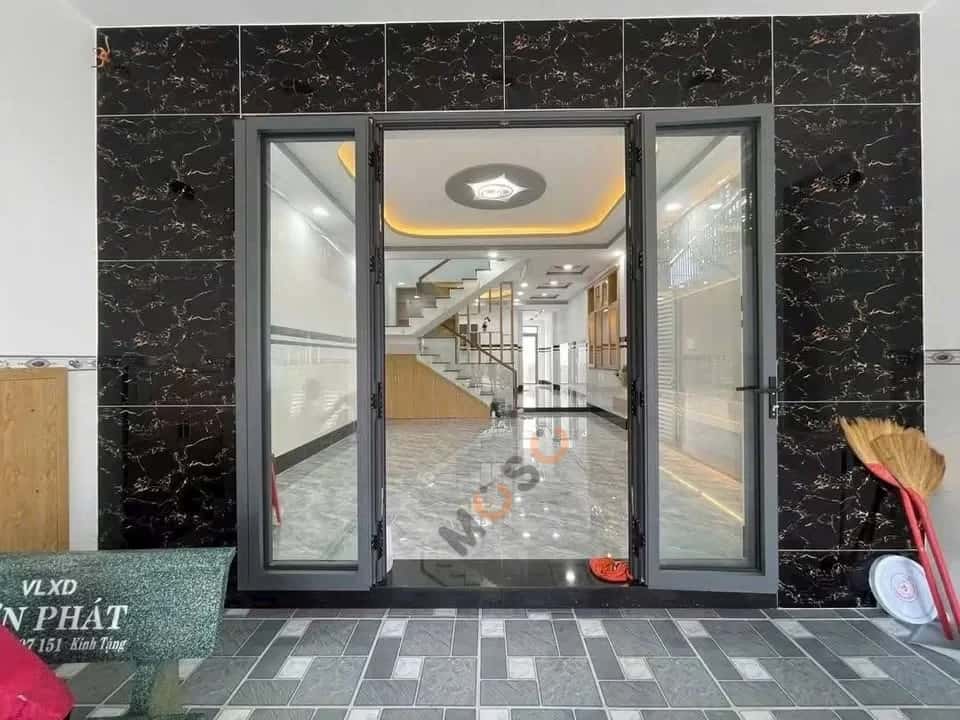Bán nhà mặt tiền Mai Thị Buội Huyện Củ Chi, TP.HCM – 4 phòng ngủ, giá 4.2 tỷ — Hình 2 Bán nhà mặt tiền Mai Thị Buội Huyện Củ Chi, TP.HCM – 4 phòng ngủ, giá 4.2 tỷ — Hình 2