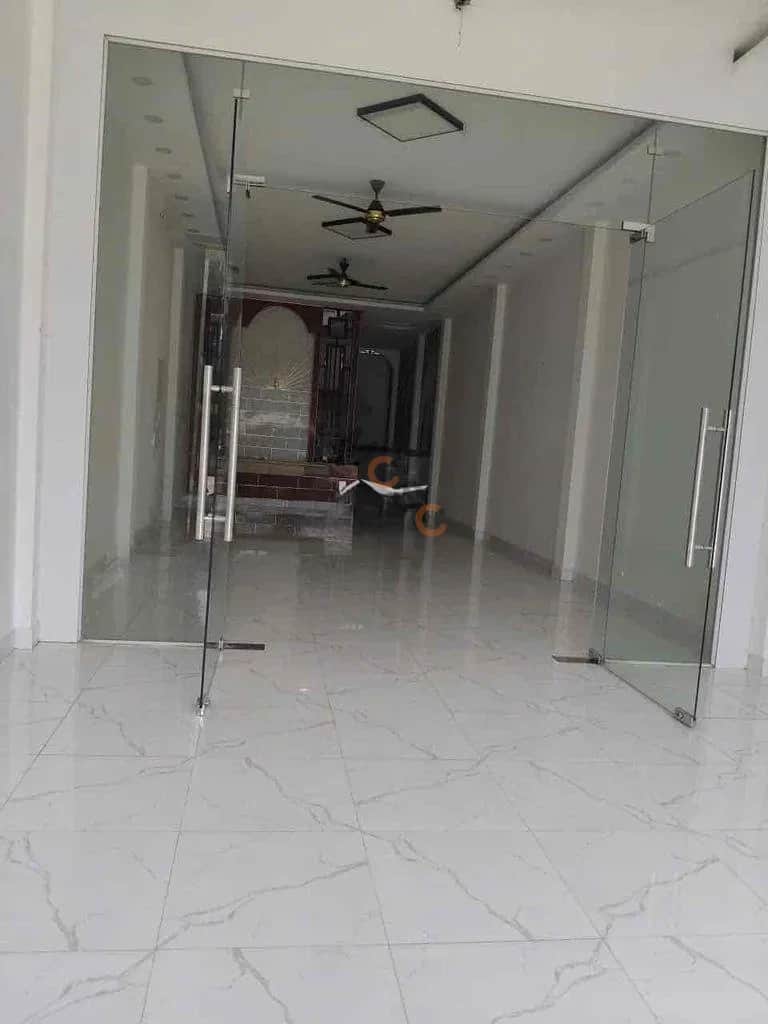Cho thuê nhà mặt tiền Đường Lê Thị Trung Thành phố Thuận An, TP.HCM – 4 phòng ngủ, giá 15 triệu Cho thuê nhà mặt tiền Đường Lê Thị Trung Thành phố Thuận An, TP.HCM – 4 phòng ngủ, giá 15 triệu