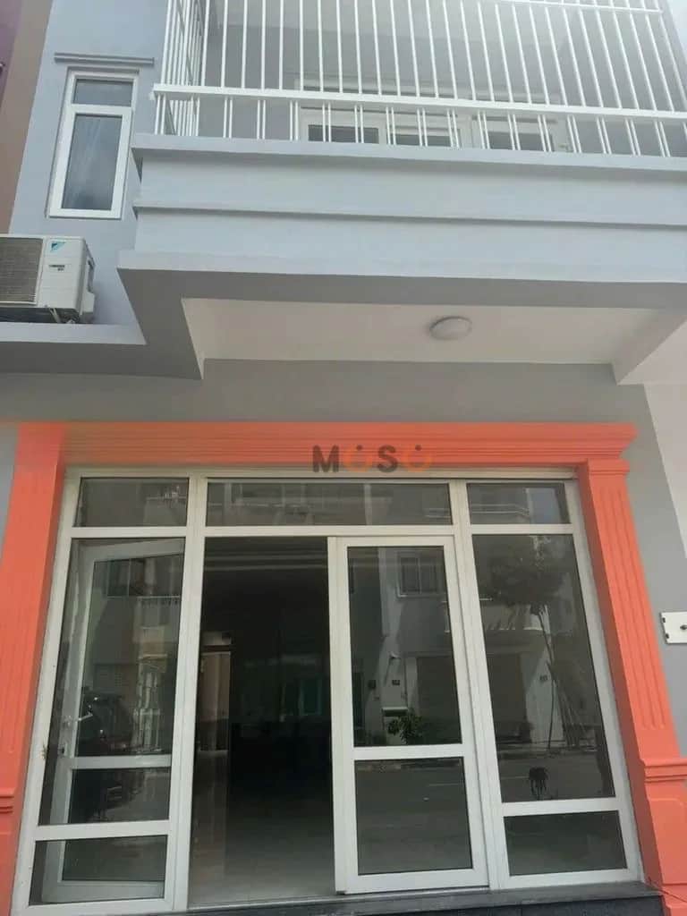 Cho thuê nhà hẻm Lương Thế Vinh Thủ Dầu Một, Ho Chi Minh – 4 phòng ngủ, giá 18 triệu Cho thuê nhà hẻm Lương Thế Vinh Thủ Dầu Một, Ho Chi Minh – 4 phòng ngủ, giá 18 triệu