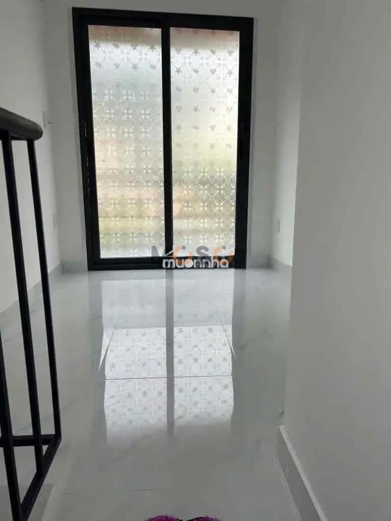 Cho thuê nhà hẻm Đường Phạm Viết Chánh Quận 1, TP.HCM – 2 phòng ngủ, giá 17 triệu — Hình 3 Cho thuê nhà hẻm Đường Phạm Viết Chánh Quận 1, TP.HCM – 2 phòng ngủ, giá 17 triệu — Hình 3
