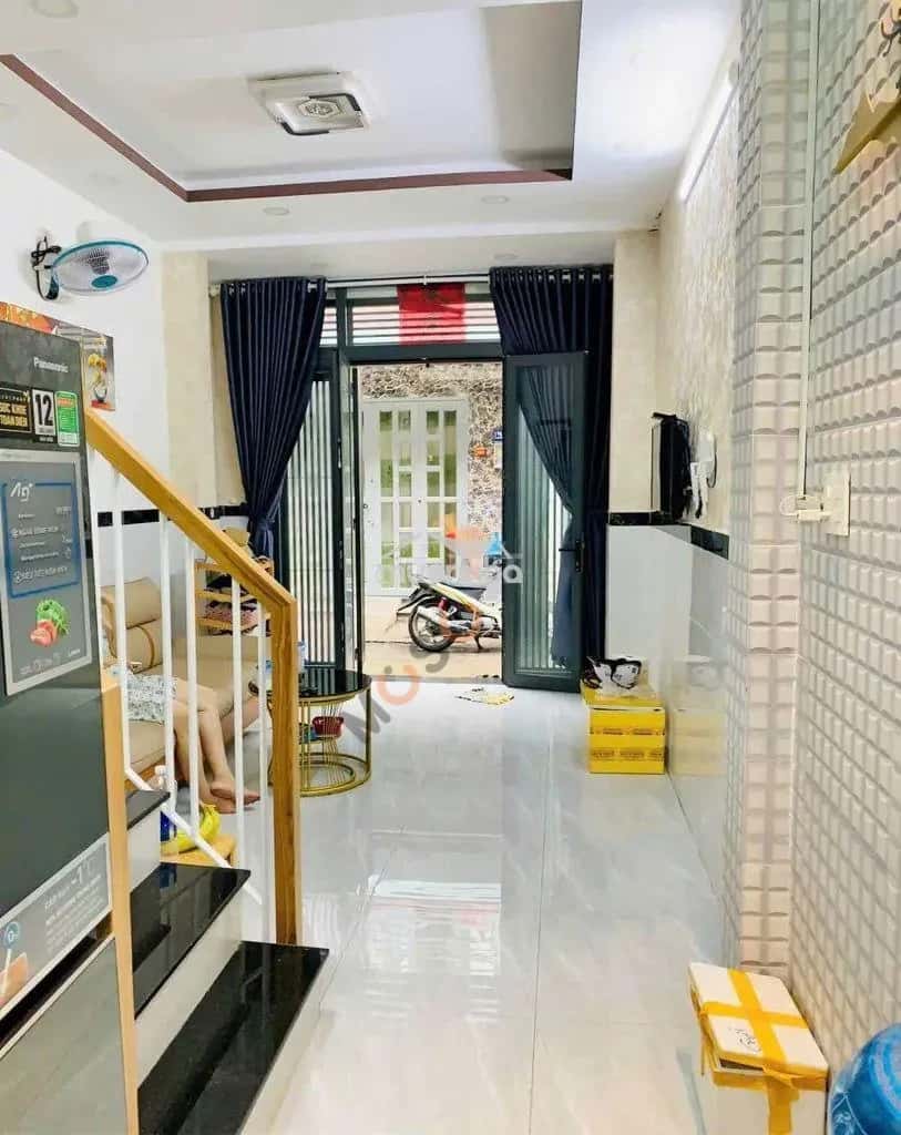 Cho thuê nhà hẻm Đường Huỳnh Văn Nghệ Gò Vấp, TP.HCM – 2 phòng ngủ, giá 10 triệu — Hình 2 Cho thuê nhà hẻm Đường Huỳnh Văn Nghệ Gò Vấp, TP.HCM – 2 phòng ngủ, giá 10 triệu — Hình 2