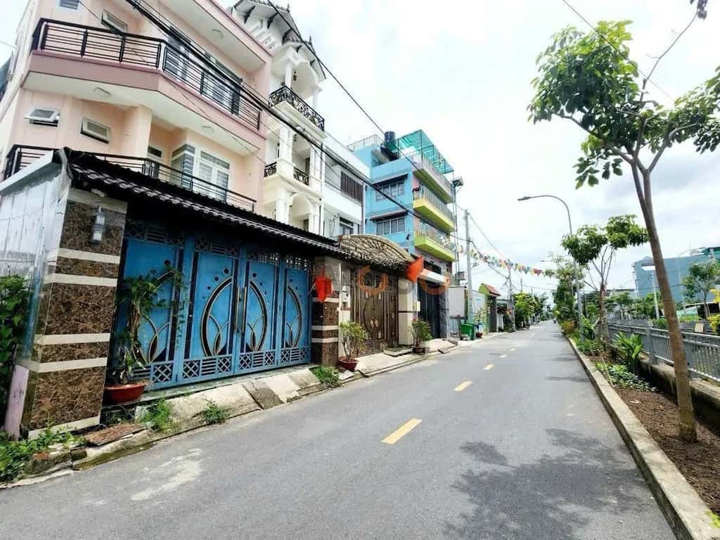 Cho thuê nhà hẻm Đường An Phú Đông 9 Quận 12, TP.HCM – 4 phòng ngủ, giá 18 triệu — Hình 2 Cho thuê nhà hẻm Đường An Phú Đông 9 Quận 12, TP.HCM – 4 phòng ngủ, giá 18 triệu — Hình 2