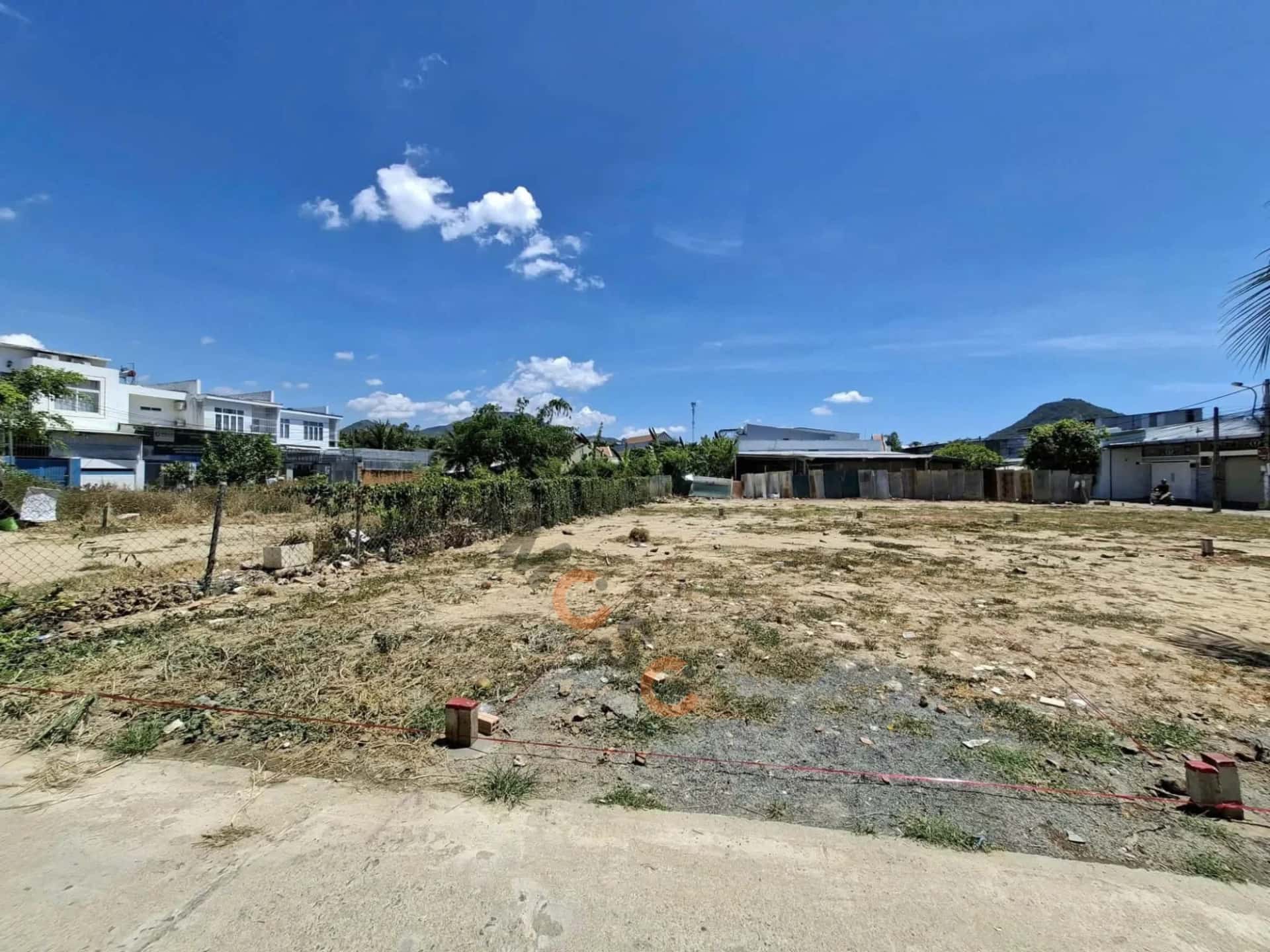 Bán đất Thôn Phú Vinh, hẻm đường Lương Định Của Thành phố Nha Trang, Khánh Hòa – giá 2.2 tỷ — Hình 2 Bán đất Thôn Phú Vinh, hẻm đường Lương Định Của Thành phố Nha Trang, Khánh Hòa – giá 2.2 tỷ — Hình 2