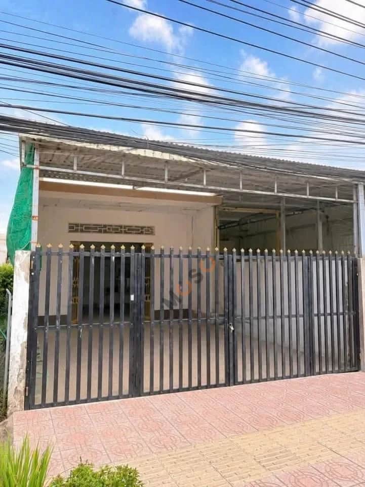 Bán nhà mặt tiền Phan Văn Lại Thành phố Tân An, Long An – 2 phòng ngủ, giá 3.2 tỷ Bán nhà mặt tiền Phan Văn Lại Thành phố Tân An, Long An – 2 phòng ngủ, giá 3.2 tỷ