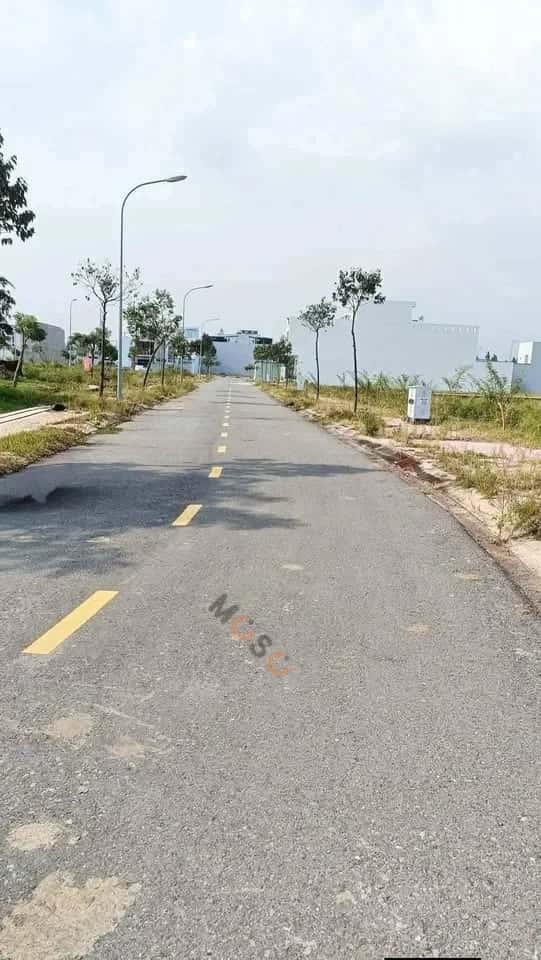 Bán đất đường D7 Thành phố Tân An, Long An – giá 10.5 tỷ — Hình 3 Bán đất đường D7 Thành phố Tân An, Long An – giá 10.5 tỷ — Hình 3