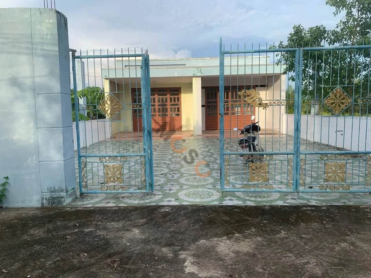 Bán nhà hẻm Ấp Thuận Hòa Huyện Đức Hòa, Long An – 4 phòng ngủ, giá 2.4 tỷ Bán nhà hẻm Ấp Thuận Hòa Huyện Đức Hòa, Long An – 4 phòng ngủ, giá 2.4 tỷ