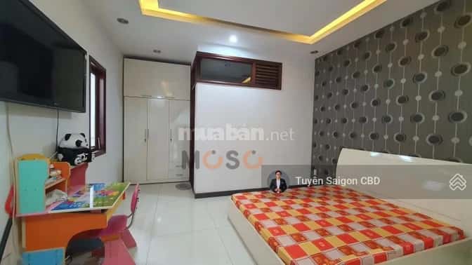 Bán nhà hẻm Nguyễn Tri Phương Quận 10, TP.HCM – 4 phòng ngủ, giá 16.8 tỷ — Hình 2 Bán nhà hẻm Nguyễn Tri Phương Quận 10, TP.HCM – 4 phòng ngủ, giá 16.8 tỷ — Hình 2