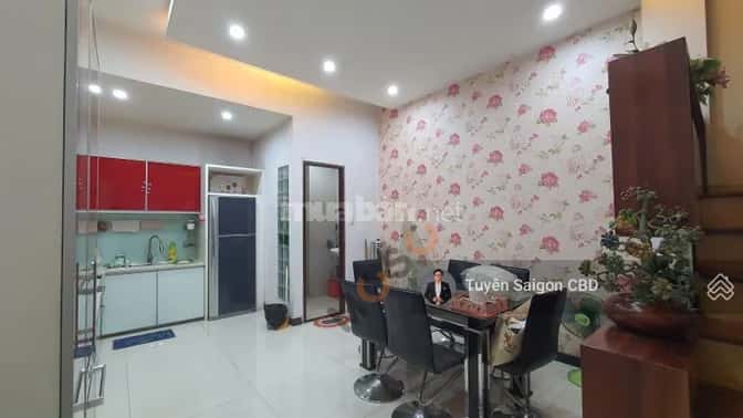 Bán nhà hẻm Nguyễn Tri Phương Quận 10, TP.HCM – 4 phòng ngủ, giá 16.8 tỷ — Hình 3 Bán nhà hẻm Nguyễn Tri Phương Quận 10, TP.HCM – 4 phòng ngủ, giá 16.8 tỷ — Hình 3