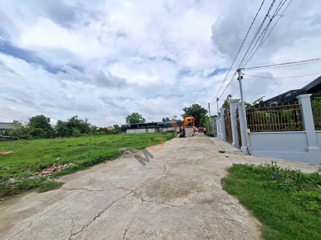 Bán đất hẻm đường ĐT747 Thành phố Tân Uyên, Bình Dương – giá 8.3 tỷ — Hình 3 Bán đất hẻm đường ĐT747 Thành phố Tân Uyên, Bình Dương – giá 8.3 tỷ — Hình 3