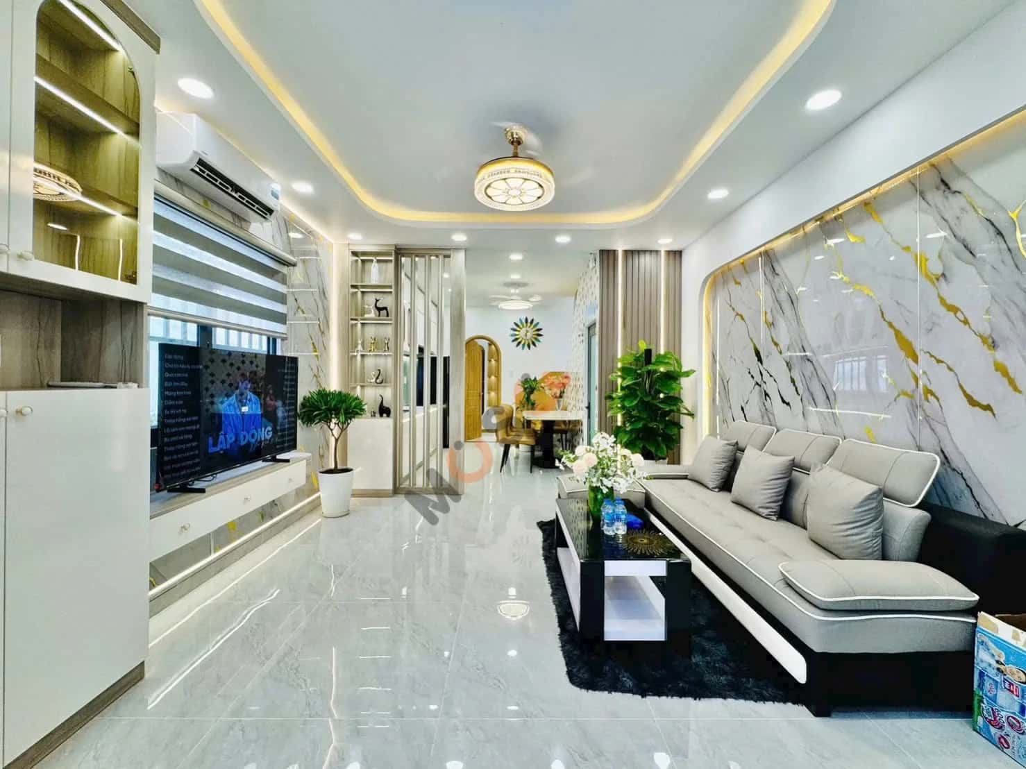 Bán nhà hẻm 70/57 Đường Nguyễn Sỹ Sách Quận Tân Bình, TP.HCM – 2 phòng ngủ, giá 7.8 tỷ — Hình 2 Bán nhà hẻm 70/57 Đường Nguyễn Sỹ Sách Quận Tân Bình, TP.HCM – 2 phòng ngủ, giá 7.8 tỷ — Hình 2