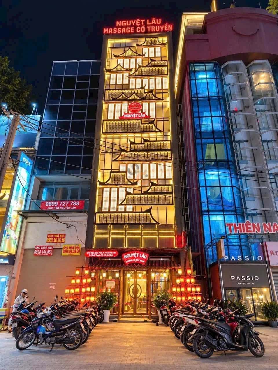 Bán nhà mặt tiền Cách Mạng Tháng 8 Quận 10, TP.HCM – 10 phòng ngủ, giá 65 tỷ — Hình 2 Bán nhà mặt tiền Cách Mạng Tháng 8 Quận 10, TP.HCM – 10 phòng ngủ, giá 65 tỷ — Hình 2